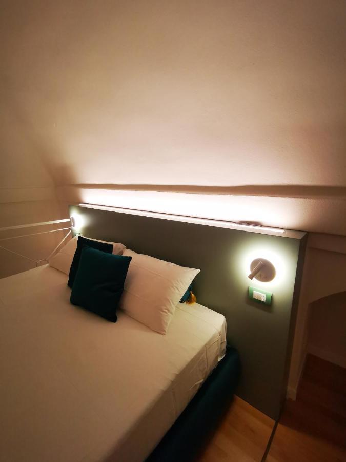 Gombruti14 Boutique Home โบโลญญา ภายนอก รูปภาพ