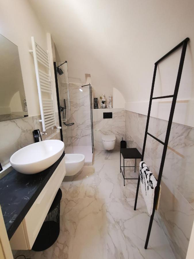 Gombruti14 Boutique Home โบโลญญา ภายนอก รูปภาพ