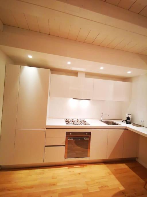 Gombruti14 Boutique Home โบโลญญา ภายนอก รูปภาพ