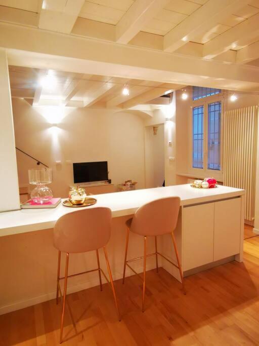 Gombruti14 Boutique Home โบโลญญา ภายนอก รูปภาพ