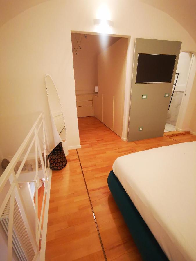 Gombruti14 Boutique Home โบโลญญา ภายนอก รูปภาพ